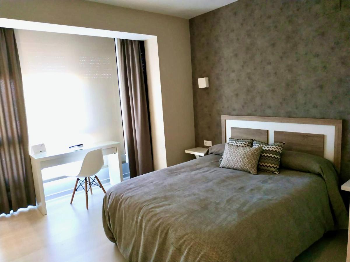 Hotel Los Conejos Mora Eksteriør billede