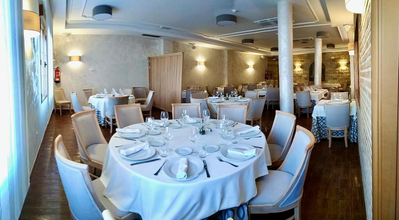 Hotel Los Conejos Mora Eksteriør billede
